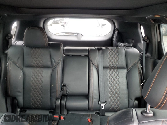 2022 Mitsubishi Outlander SEL z VIN JA4J4VA88NZ030435, wystawiony jako Copart lot #56203155 z przebiegiem 39 055 mil mil oraz Szkoda całkowita • Salvage title. Historia ofert i sprzedaży dostępna na DreamBid. Obrazek 10.