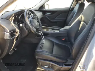2019 Jaguar F-Pace 25t with VIN SADCS2FX0KA616001, listed as a Copart auction lot 78096724 with 57,619 mi miles and Clean title. Bid and sale history available at DreamBid. Image 7.