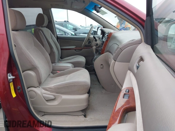 2004 Toyota Sienna XLE z VIN 5TDZA22C24S148709, wystawiony jako IAAI lot #42144527 z przebiegiem 199 711 mil mil oraz . Historia ofert i sprzedaży dostępna na DreamBid. Obrazek 5.