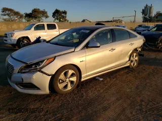 2017 Hyundai Sonata Hybrid Limited with VIN KMHE34L36HA062353, listed as a Copart auction lot 37828863 with 105,474 mi miles. Bid and sale history available at carsss.com. Image 1.