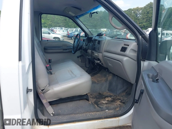 1999 Ford F-250 XL с VIN 1FTNF21L6XEC28879, выставлен на аукционе IAAI как лот 42410159 с пробегом 196 735 миль миль и . История ставок и продаж доступна на DreamBid. Изображение 8.