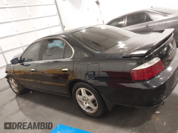 2003 Acura TL with VIN 19UUA56603A092119, listed as a IAAI auction lot 41695793 with 178,520 mi miles. Bid and sale history available at carsss.com. Image 15.