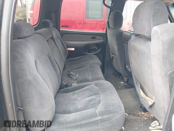 2002 Chevrolet Suburban LS with VIN 1GNFK16Z92J122439, listed as a IAAI auction lot 41806539 with 403,128 mi miles. Bid and sale history available at carsss.com. Image 8.