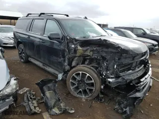 2022 Chevrolet Suburban RST with VIN 1GNSKEKD1NR149401, listed as a Copart auction lot 45932904 with 101,440 mi miles and Salvage Title. Bid and sale history available at carsss.com. Image 4.