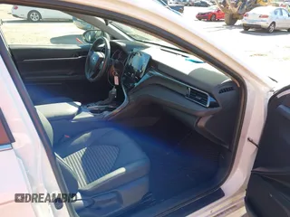 2023 Toyota Camry SE z VIN 4T1G11BK2PU076186, wystawiony jako IAAI lot #41602143 z przebiegiem 18 307 mil mil oraz . Historia ofert i sprzedaży dostępna na DreamBid. Obrazek 5.