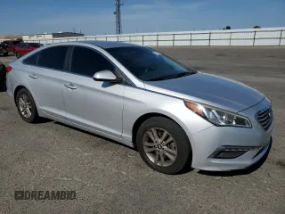 2015 Hyundai Sonata SE z VIN 5NPE24AF7FH002432, wystawiony jako Copart lot #59182285 z przebiegiem 193 754 mil mil oraz Szkoda całkowita • Salvage title. Historia ofert i sprzedaży dostępna na DreamBid. Obrazek 4.