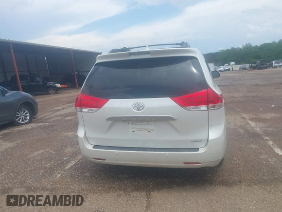2014 Toyota Sienna XLE with VIN 5TDYK3DC2ES517663, listed as a IAAI auction lot 42171862 with 143,447 mi miles and . Bid and sale history available at DreamBid. Image 16.