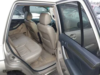 2004 Toyota 4Runner Limited with VIN JTEBU17R140041553, listed as a IAAI auction lot 41346360 with 1 mi miles. Bid and sale history available at carsss.com. Image 8.