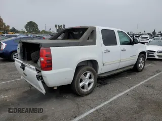 2010 Chevrolet Avalanche with VIN 3GNNCEE04AG153259, listed as a Copart auction lot 86007974 with 175,836 mi miles and Salvage Title. Bid and sale history available at DreamBid. Image 3.