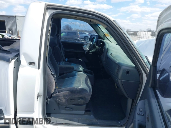 1999 Chevrolet Silverado 1500 LS with VIN 1GCEK14T4XZ168000, listed as a IAAI auction lot 41874504 with 150,011 mi miles. Bid and sale history available at carsss.com. Image 5.