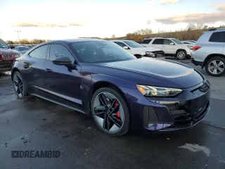 2022 Audi RS e-tron GT z VIN WAUAHBFW1N7903340, wystawiony jako Copart lot #79074014 z przebiegiem 13 755 mil mil oraz Szkody całkowita. Historia ofert i sprzedaży dostępna na DreamBid. Obrazek 4.
