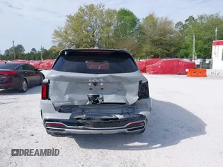 2023 Kia Sorento EX z VIN 5XYRH4LF9PG229689, wystawiony jako IAAI lot #41893442 z przebiegiem 17 906 mil mil oraz . Historia ofert i sprzedaży dostępna na DreamBid. Obrazek 17.