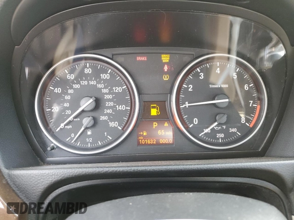 2010 BMW 3 Series 328i with VIN WBAWB3C56AP139570, listed as a Copart auction lot 47804025 with 101,632 mi miles and Salvage Title. Bid and sale history available at carsss.com. Image 9.