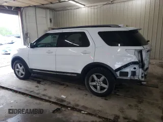 2017 Ford Explorer XLT with VIN 1FM5K8D81HGB68095, listed as a Copart auction lot 53816325 with 118,617 mi miles and Salvage Title. Bid and sale history available at DreamBid. Image 2.
