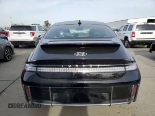 2023 Hyundai Ioniq 6 SEL z VIN KMHM34AA5PA034006, wystawiony jako Copart lot #80392393 z przebiegiem 707 mil mil oraz . Historia ofert i sprzedaży dostępna na DreamBid. Obrazek 6.