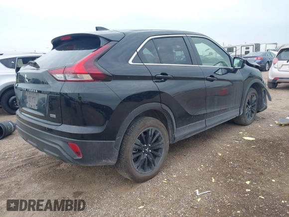 2024 Mitsubishi Eclipse Cross LE z VIN JA4ATVAA3RZ073348, wystawiony jako IAAI lot #42390003 z przebiegiem 14 771 mil mil oraz . Historia ofert i sprzedaży dostępna na DreamBid. Obrazek 4.