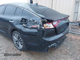 2019 Kia Stinger with VIN KNAE15LA6K6069504, listed as a IAAI auction lot 41031373 with 81,577 mi miles. Bid and sale history available at carsss.com. Image 6.