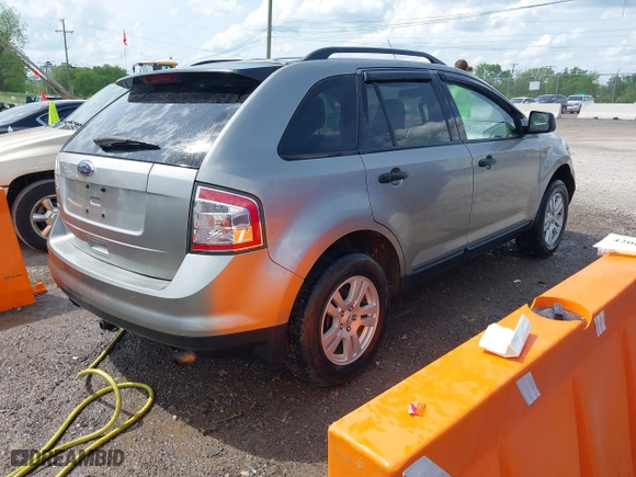 2008 Ford Edge SE with VIN 2FMDK36C48BA67687, listed as a IAAI auction lot 42068301 with 196,987 mi miles. Bid and sale history available at carsss.com. Image 4.