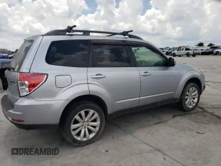 2012 Subaru Forester X Premium with VIN JF2SHADC6CH402379, listed as a Copart auction lot 61691415 with 163,895 mi miles and Clean title. Bid and sale history available at DreamBid. Image 3.