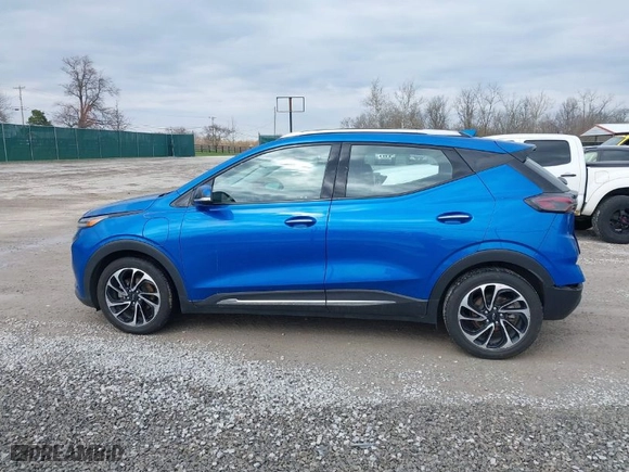 2022 Chevrolet Bolt EUV Premier with VIN 1G1FZ6S00N4133902, listed as a IAAI auction lot 41848203 with 137,784 mi miles. Bid and sale history available at carsss.com. Image 14.