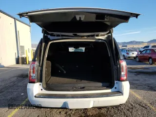 2019 GMC Yukon XL Denali with VIN 1GKS1HKJ7KR183796, listed as a Copart auction lot 45000235 with 83,931 mi miles and Salvage Title. Bid and sale history available at carsss.com. Image 6.