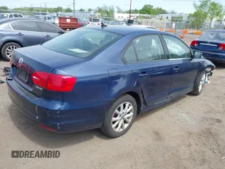 2013 Volkswagen Jetta SE with VIN 3VWDP7AJ7DM385781, listed as a IAAI auction lot 42160368 with 95,550 mi miles and . Bid and sale history available at DreamBid. Image 4.
