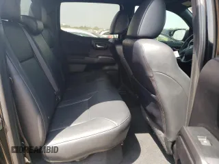 2021 Toyota Tacoma SR с VIN 3TMCZ5AN5MM417465, выставлен на аукционе Copart как лот 61266195 с пробегом 59 078 миль миль и Списание • Salvage title. История ставок и продаж доступна на DreamBid. Изображение 10.