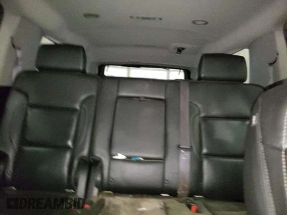 2015 GMC Yukon XL SLT z VIN 1GKS2HKC4FR545409, wystawiony jako Copart lot #55401425 z przebiegiem 214 848 mil mil oraz Czysty tytuł • Clean title. Historia ofert i sprzedaży dostępna na DreamBid. Obrazek 10.