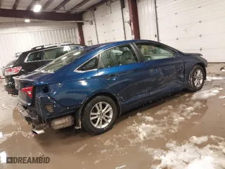 2017 Hyundai Sonata SE with VIN 5NPE24AF7HH528398, listed as a IAAI auction lot 41591124 with 104,587 mi miles. Bid and sale history available at carsss.com. Image 4.