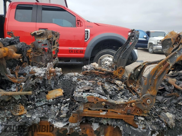 2024 Ford F-350 XL with VIN 1FT8W3BM1REE07523, listed as a Copart auction lot 48323825 with Not Provided miles and Non Repairable. Bid and sale history available at DreamBid. Image 7.