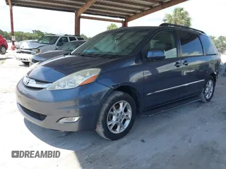 2006 Toyota Sienna XLE z VIN 5TDZA22C06S495720, wystawiony jako IAAI lot #42379521 z przebiegiem 65 375 mil mil oraz . Historia ofert i sprzedaży dostępna na DreamBid. Obrazek 2.
