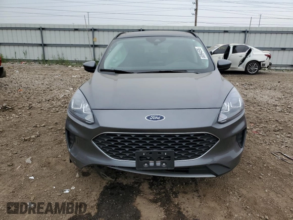 2021 Ford Escape SE with VIN 1FMCU9G64MUB16148, listed as a Copart auction lot 60994595 with 7,772 mi miles and Salvage title. Bid and sale history available at DreamBid. Image 5.