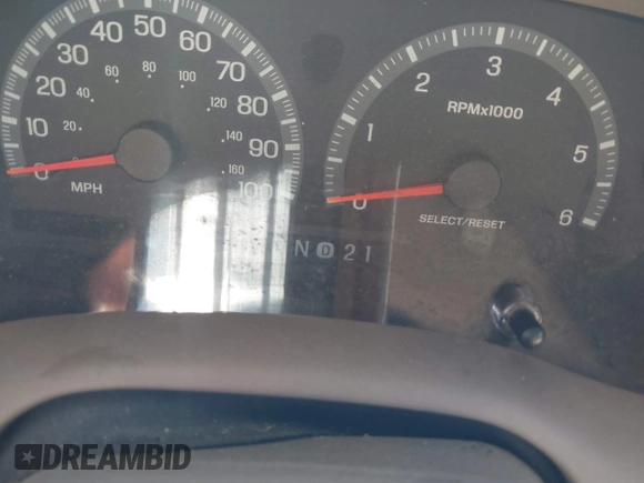 2002 Ford F-150 XL with VIN 1FTRX17242NA02789, listed as a IAAI auction lot 41832186 with 262,253 mi miles. Bid and sale history available at carsss.com. Image 15.