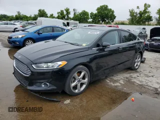 2016 Ford Fusion SE with VIN 3FA6P0T92GR285901, listed as a Copart auction lot 59808075 with 163,164 mi miles and Clean title. Bid and sale history available at DreamBid. Image 1.