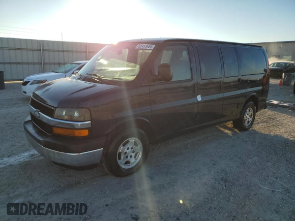 2005 Chevrolet Express Cargo Van YF7 Upfitter with VIN 1GBFG15T151233714, listed as a Copart auction lot 82413694 with 299,509 mi miles and Salvage Title. Bid and sale history available at carsss.com. Image 1.