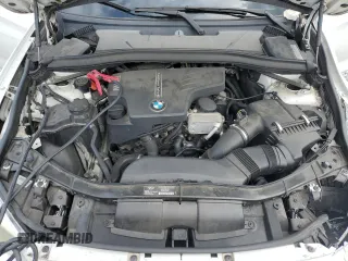 2014 BMW X1 sDrive28i z VIN WBAVM1C56EVW46769, wystawiony jako Copart lot #55341965 z przebiegiem 82 805 mil mil oraz Szkoda całkowita • Salvage title. Historia ofert i sprzedaży dostępna na DreamBid. Obrazek 12.