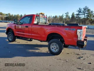 2019 Ford Super Duty F-250 SRW XL with VIN 1FTBF2B66KEF66349, listed as a Copart auction lot 81186234 with 43,000 mi miles and Salvage Title. Bid and sale history available at carsss.com. Image 2.