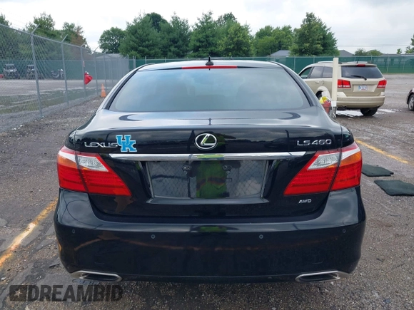2010 Lexus LS 460 z VIN JTHCL5EF5A5005714, wystawiony jako IAAI lot #42616045 z przebiegiem 101 834 mil mil oraz . Historia ofert i sprzedaży dostępna na DreamBid. Obrazek 16.