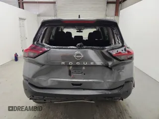2023 Nissan Rogue S с VIN 5N1BT3AA0PC894756, выставлен на аукционе Copart как лот 61659665 с пробегом 54 904 миль миль и Списание • Salvage title. История ставок и продаж доступна на DreamBid. Изображение 6.