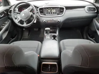2020 Kia Sorento L with VIN 5XYPG4A39LG682627, listed as a Copart auction lot 44115135 with 114,995 mi miles and Salvage Title. Bid and sale history available at DreamBid. Image 8.