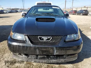 2001 Ford Mustang GT Deluxe with VIN 1FAFP45X51F165193, listed as a Copart auction lot 46522445 with 196,906 mi miles and Salvage Title. Bid and sale history available at carsss.com. Image 5.