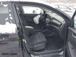 2021 Hyundai Tucson SE with VIN KM8J2CA46MU305045, listed as a IAAI auction lot 41628168 with 47,190 mi miles. Bid and sale history available at carsss.com. Image 5.