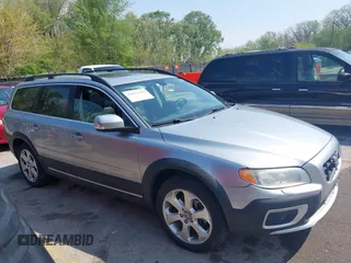2010 Volvo XC70 3.0T with VIN YV4992BZ6A1084760, listed as a IAAI auction lot 42071652 with 175,730 mi miles and . Bid and sale history available at DreamBid. Image 13.