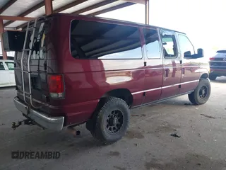 2007 Ford Econoline Passenger XL with VIN 1FBNE31L57DB42403, listed as a IAAI auction lot 41997050 with 217,651 mi miles and . Bid and sale history available at carsss.com. Image 4.