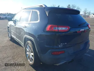 2016 Jeep Cherokee Limited with VIN 1C4PJMDS8GW118822, listed as a IAAI auction lot 41825379 with 106,566 mi miles and . Bid and sale history available at carsss.com. Image 3.