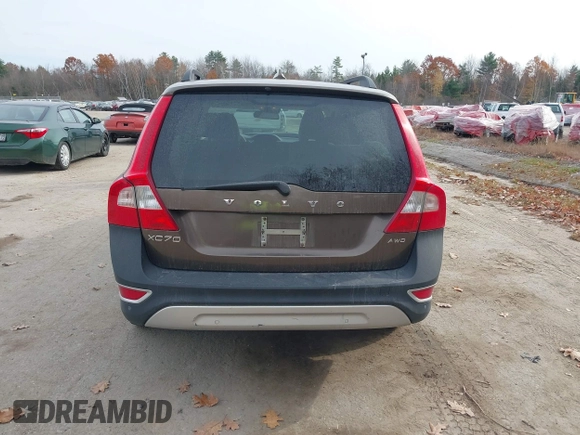 2012 Volvo XC70 3.2L with VIN YV4940BZ4C1144637, listed as a IAAI auction lot 40709833 with 150,249 mi miles and . Bid and sale history available at DreamBid. Image 16.