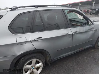 2009 BMW X5 30i with VIN 5UXFE43579L271366, listed as a IAAI auction lot 41831724 with 129,107 mi miles. Bid and sale history available at carsss.com. Image 6.
