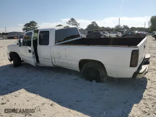 2007 Chevrolet Silverado 1500 Classic LT1 with VIN 1GCEC19Z77E138572, listed as a Copart auction lot 74812114 with 283,621 mi miles and Salvage Title. Bid and sale history available at carsss.com. Image 2.