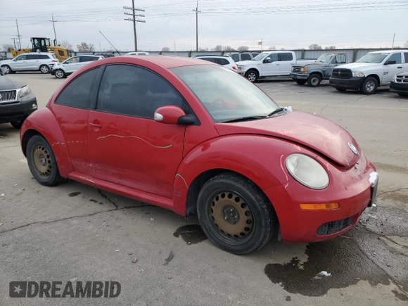 2010 Volkswagen Beetle with VIN 3VWPW3AG6AM008674, listed as a Copart auction lot 84081404 with 204,277 mi miles and Salvage title. Bid and sale history available at DreamBid. Image 4.