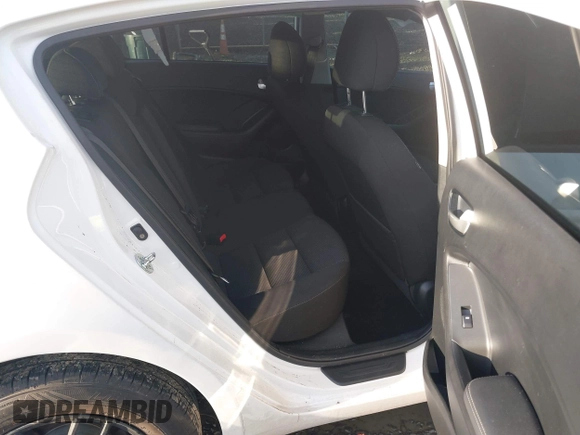 2018 Kia Forte5 LX with VIN KNAFK5A85J5772713, listed as a IAAI auction lot 41147063 with 119,726 mi miles. Bid and sale history available at carsss.com. Image 8.